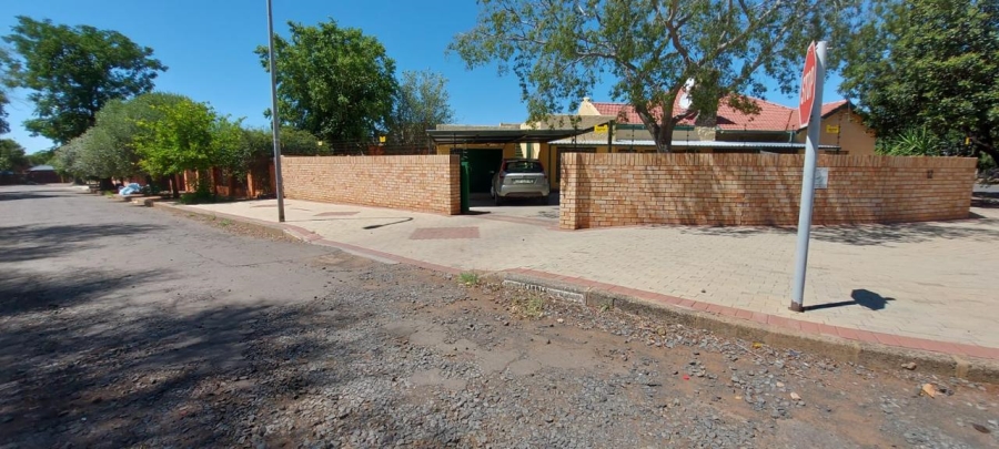  Bedroom Property for Sale in Herlear Northern Cape